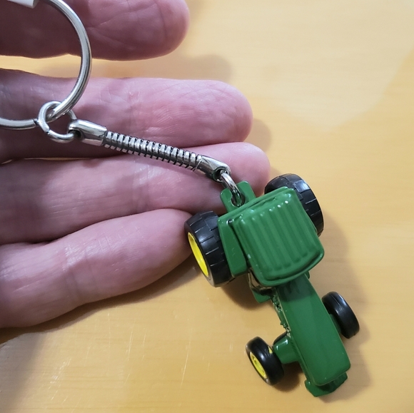 John Deere Metal Tractor Keychain - Picture 6 of 11